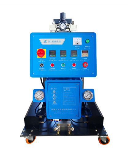 聚氨酯發(fā)泡設(shè)備_JNJX-Q260